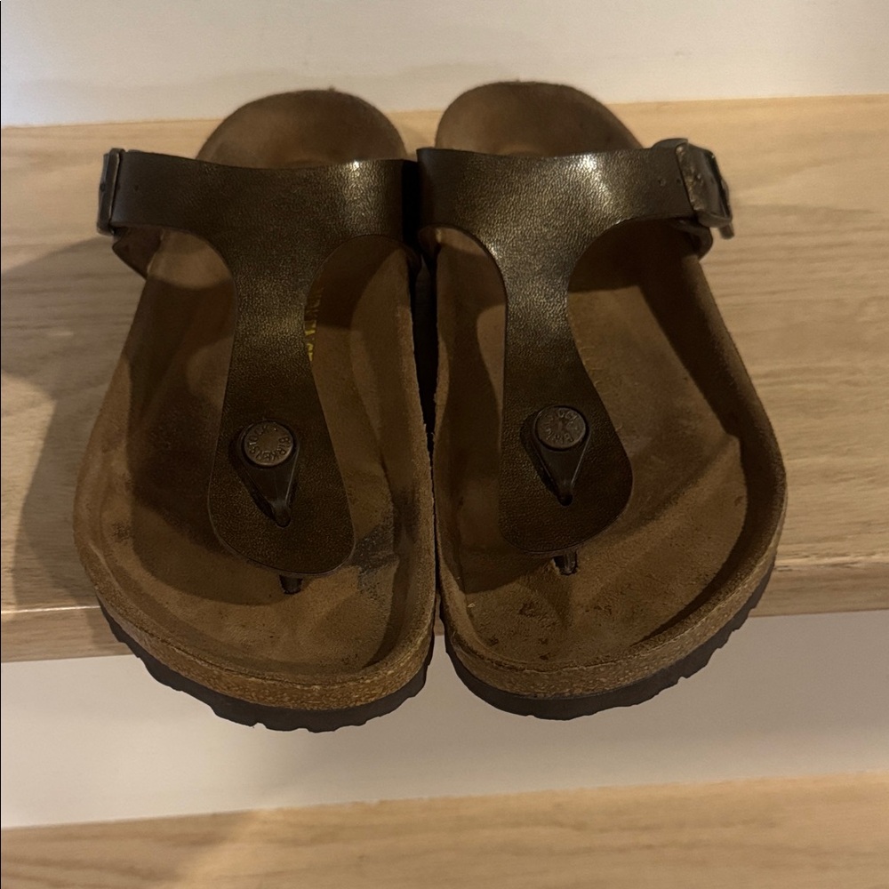 Ladies Birkenstock size 37 Brown/Copper Thong Sandals